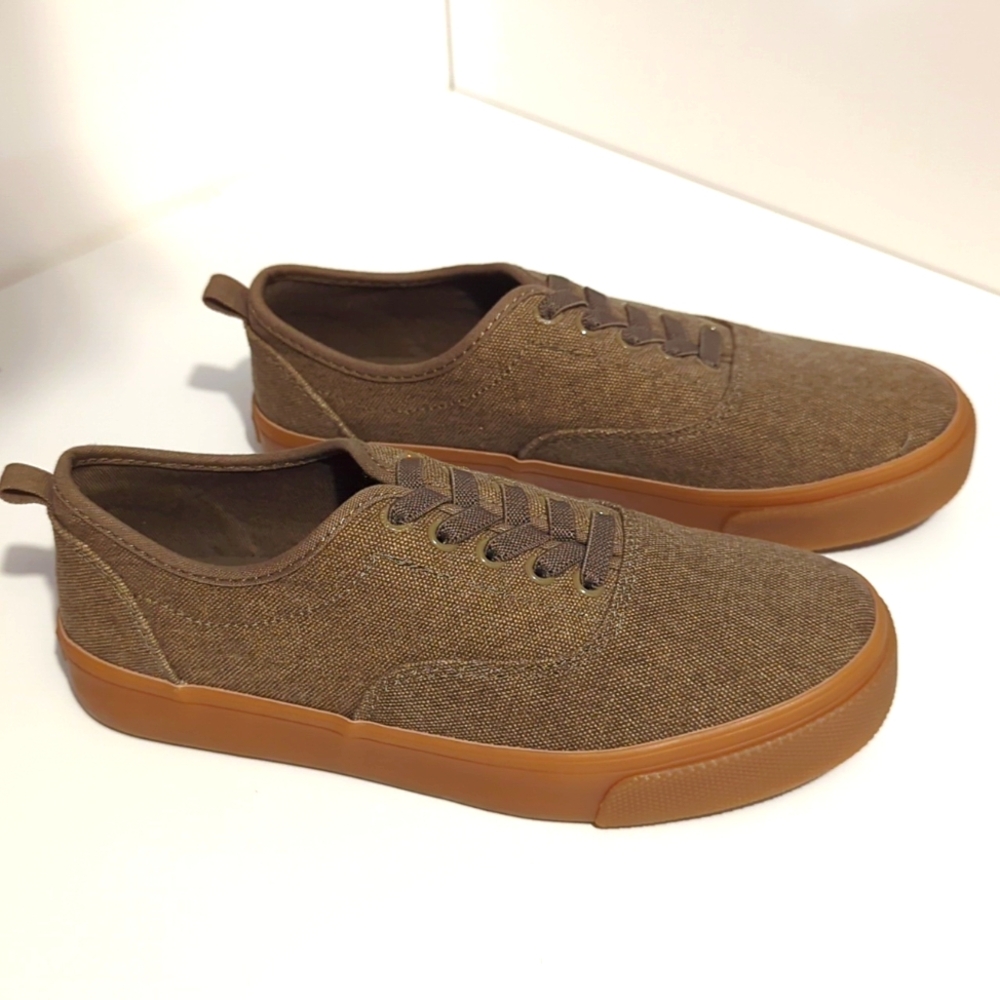 Gender Neutral Canvas Sneakers